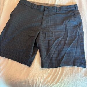Men's Walter Hagen Golf Blue Plaid Shorts